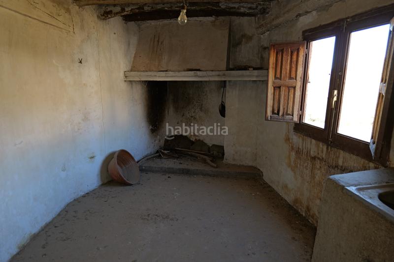 Foto 67e4bce3-4a99-4bcd-a0a0-3ef5e766ad70. Casa aparellada a barrio la jarea 60 a Válor