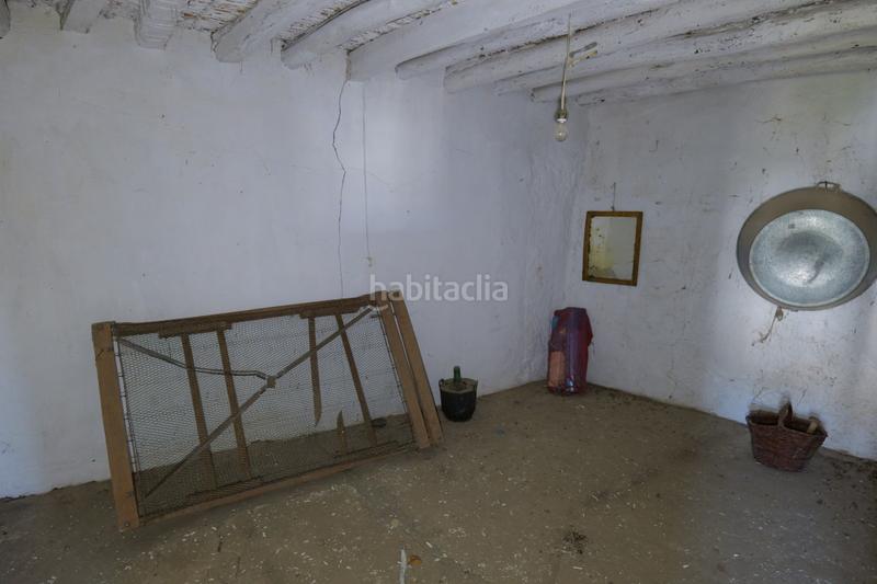 Foto 701b4ed8-665d-4118-8caf-61d42e9d8fef. Casa aparellada a barrio la jarea 60 a Válor