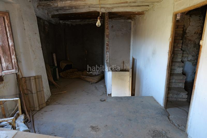 Foto a4439a16-59d3-4222-8cd0-3e06ddce87f3. Casa aparellada a barrio la jarea 60 a Válor