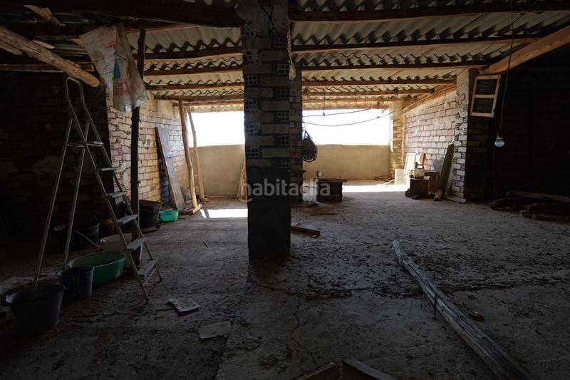 Foto d4fc8ec1-059a-4d7c-a6db-329b09bc0f45. Casa aparellada a barrio la jarea 60 a Válor