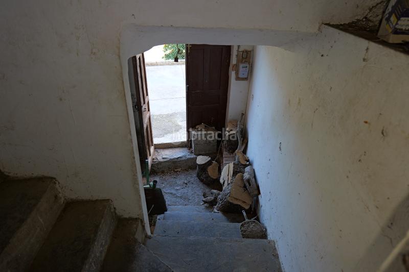 Foto f07c8f8c-9628-40d1-9fb9-6f9d5ecee2c7. Casa aparellada a barrio la jarea 60 a Válor