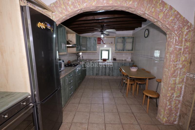 Foto 998e668e-4d1a-4493-8ef0-a26ca81087f7. Xalet amb xemeneia a Adra