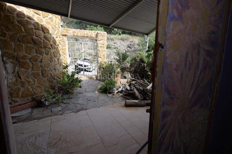 Foto a581390f-8b6b-4a3b-9c87-ebed3fdbf73a. Xalet amb xemeneia a Adra