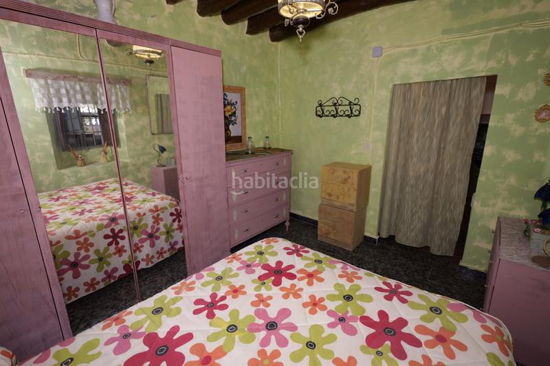 Foto cd4c3e7f-499f-4f2b-a454-8e44c47e47c7. Xalet amb xemeneia a Adra