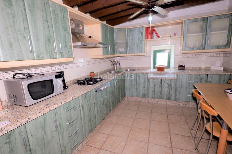 Foto d6a76a5c-62f1-42e9-b072-1893ce266deb. Xalet amb xemeneia a Adra