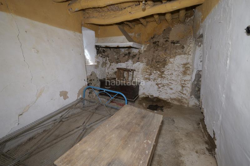 Foto 12434641-a870-4cf2-8069-14194291c6f6. Casa adosada en calle naranjos 10 en Válor