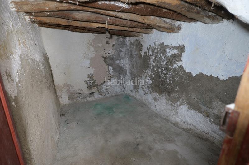 Foto 27edeae3-d4db-4bda-956a-4ce5411f7462. Casa adosada en calle naranjos 10 en Válor