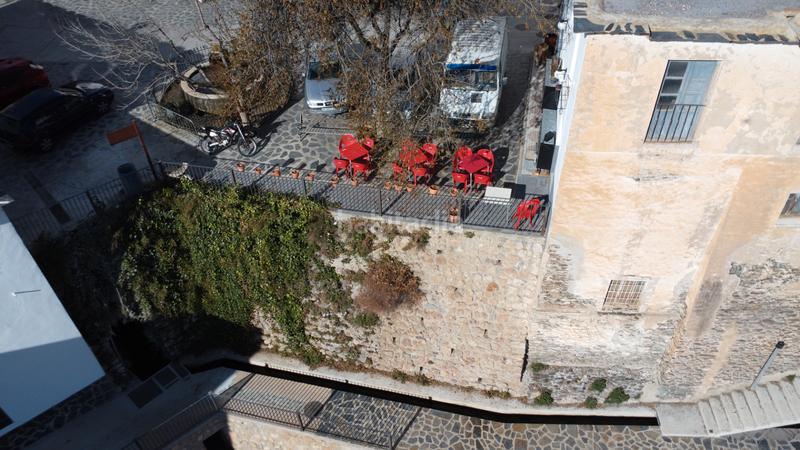 Foto 8b0ee973-0d1e-4f75-8356-3157c424234f. Geschäftsraum in calle real 1 in Bérchules