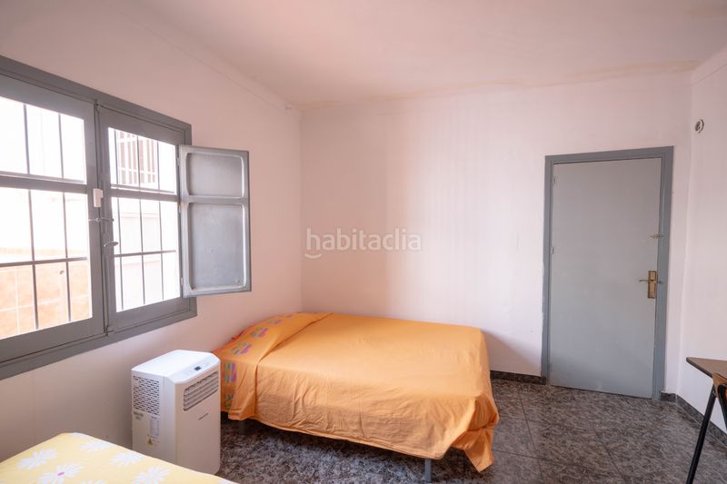 Foto 52c3964a-8b24-4d05-9bb8-1ed0c9a8d36c. Xalet a calle las asperillas 8 a Berja