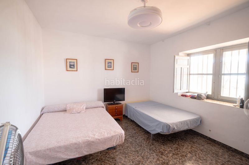 Foto eab890db-13d1-48b5-85f9-d0ec6e48137a. Xalet a calle las asperillas 8 a Berja