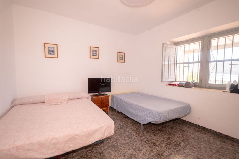 Foto ed4efd3a-73f6-46f5-8870-4f7bb2d8ad60. Xalet a calle las asperillas 8 a Berja
