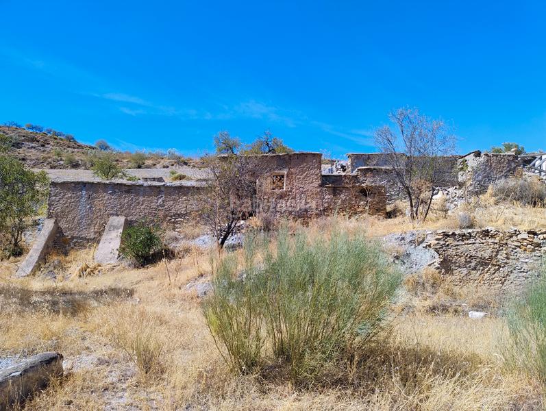 Foto 80b10f74-49d5-43b5-bb18-41b098053240. Propriété dans n/a dans Turón