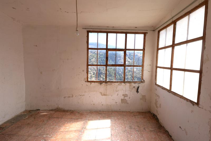 Foto 26245522-aaa5-41b4-b875-1896df523940. Casa adossada a plaza obispo m peinado 5 a Bérchules