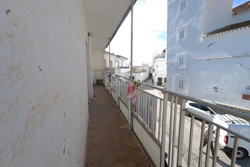 Foto 87ef1c88-0b49-42dd-9b81-b556f2580b8f. Casa adossada a plaza obispo m peinado 5 a Bérchules