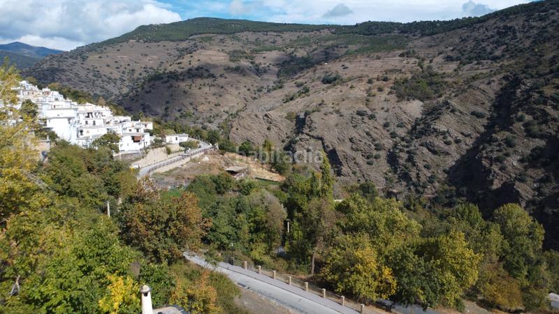 Foto f0408bc4-fbf6-4ef0-9acf-5b9bb84362f5. Casa adossada a plaza obispo m peinado 5 a Bérchules