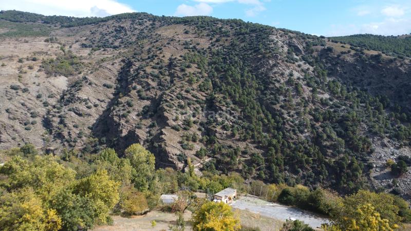 Foto f48fd41e-28e6-40b5-aa6c-65ef5f70c59a. Casa adossada a plaza obispo m peinado 5 a Bérchules