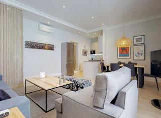 Miete Etagenwohnung  Carrer torres de sanui 18