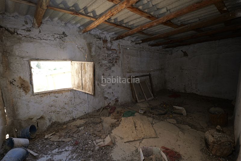 Foto 0a9ca008-d293-4d72-81c8-777f7a1b7b64. Casa adossada a calle azucena 2 a Turón