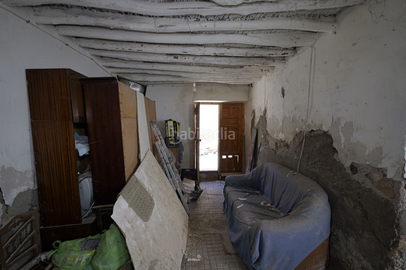 Foto 275f1040-58b4-4c8a-b3b1-77cdce0ccddf. Casa adossada a calle azucena 2 a Turón