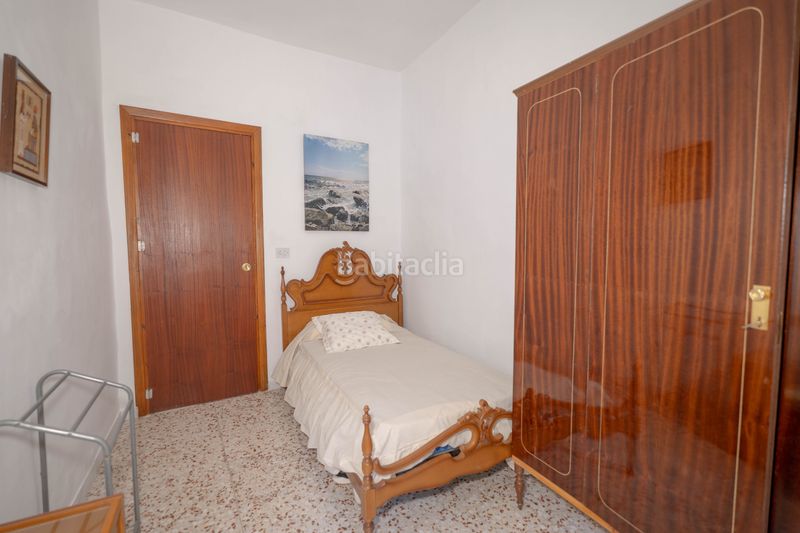 Foto a55274d9-2a10-48c8-8902-c69901f515c9. Casa adossada a calle iglesia 5 a Nevada