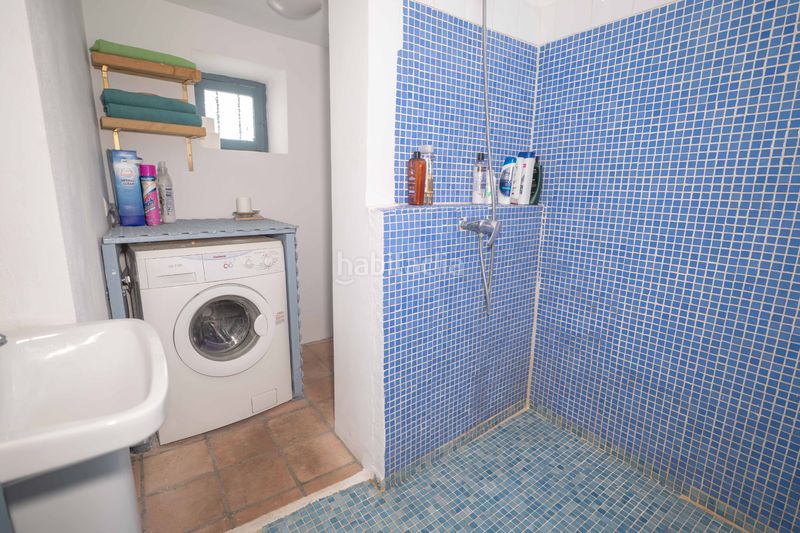 Foto 4e804f9f-7676-456d-8549-ce921ed16bcd. Casa aparellada a calle fuente baja 1 a Nevada