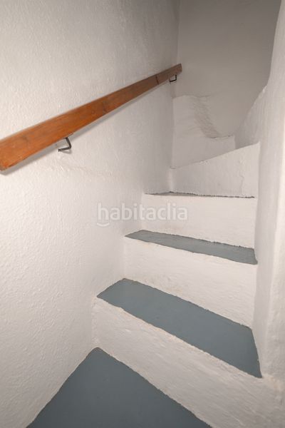 Foto f8dee1ff-a908-4aa0-a628-c783df7fbcc0. Casa aparellada a calle fuente baja 1 a Nevada