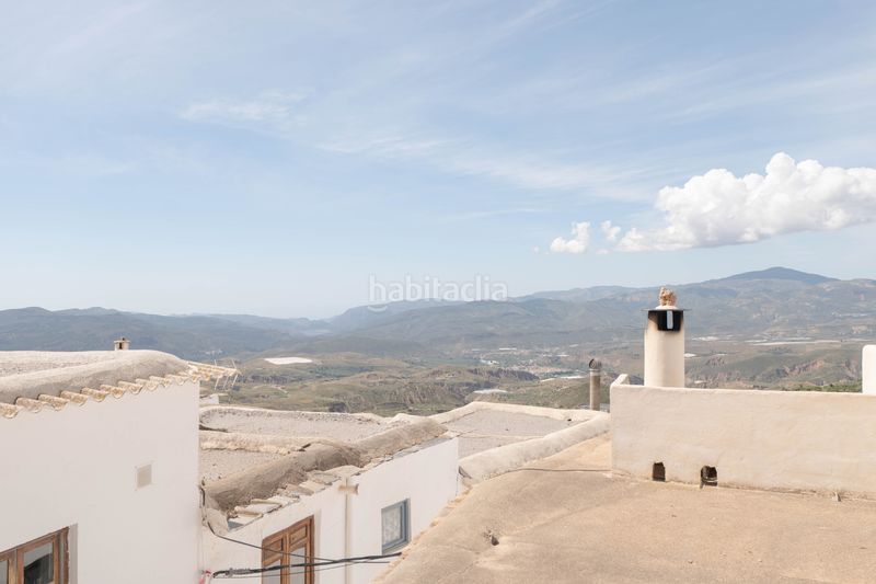 Foto fe320316-9a66-49fb-ac86-e9b2ad09b795. Casa aparellada a calle fuente baja 1 a Nevada