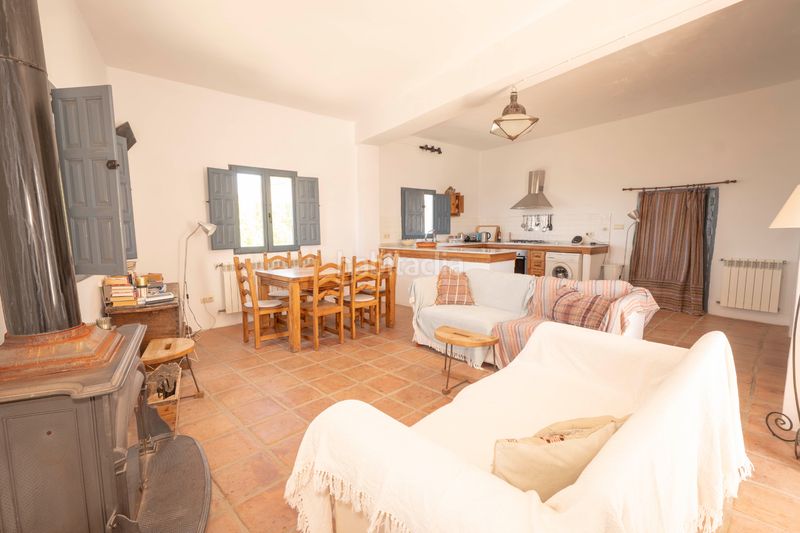 Foto 2ce362eb-0843-4d51-a8b8-8d009ac11747. Casa aparellada amb calefacció aparcament a Nevada