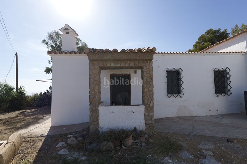 Foto 4d589b09-5fbb-41de-945a-72a3654407f8. Xalet amb xemeneia aparcament piscina a Adra