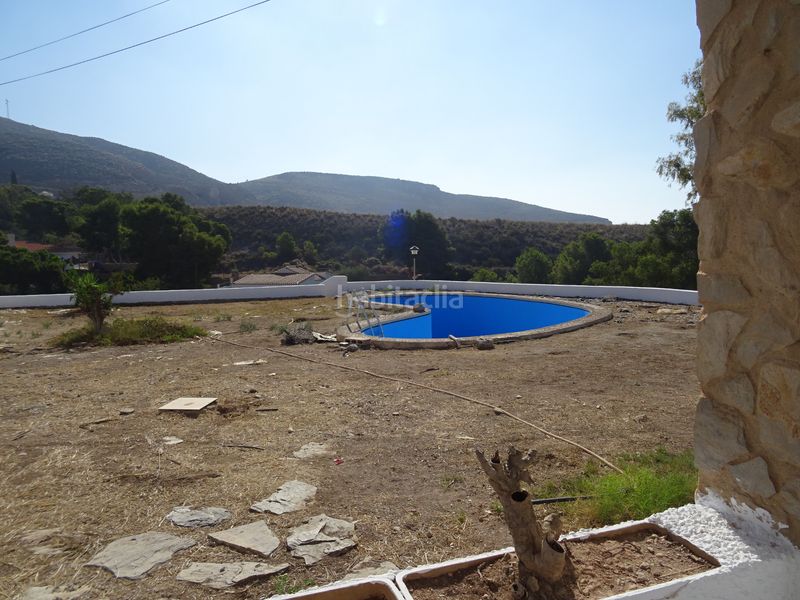 Foto 73e34615-5d31-4236-8a00-d67c1f4bbfdb. Xalet amb xemeneia aparcament piscina a Adra