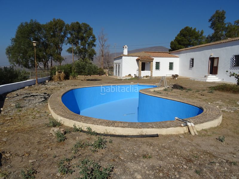Foto 94cde2b5-2404-4b31-a498-8b779cb31625. Xalet amb xemeneia aparcament piscina a Adra