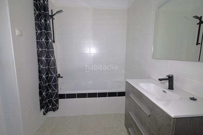 Foto a3b6f226-4d86-47af-b496-0ab7f342855d. Xalet amb xemeneia aparcament piscina a Adra