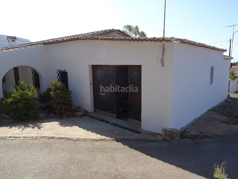 Foto f99f1a2e-9ece-4ba4-9d23-99c9b3fabb17. Xalet amb xemeneia aparcament piscina a Adra