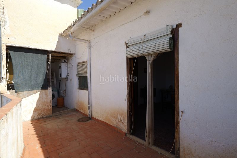 Foto 3ca94467-c75d-4714-b789-6ffdf9785c43. Casa adossada a calle capitana 9 a Nevada