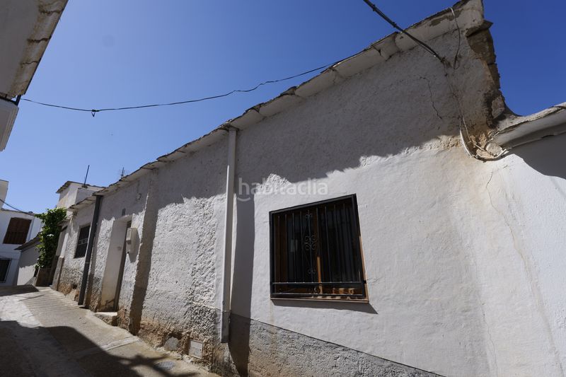 Foto a0d4d3c3-7b22-4e2e-8d7b-e73a7f693102. Casa adossada a calle capitana 9 a Nevada