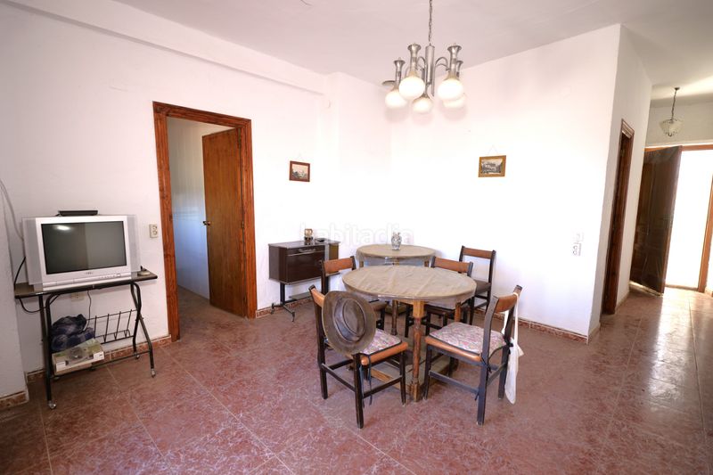 Foto b1328d2e-374e-413b-ae90-f5a72d0cff94. Casa adossada a calle capitana 9 a Nevada