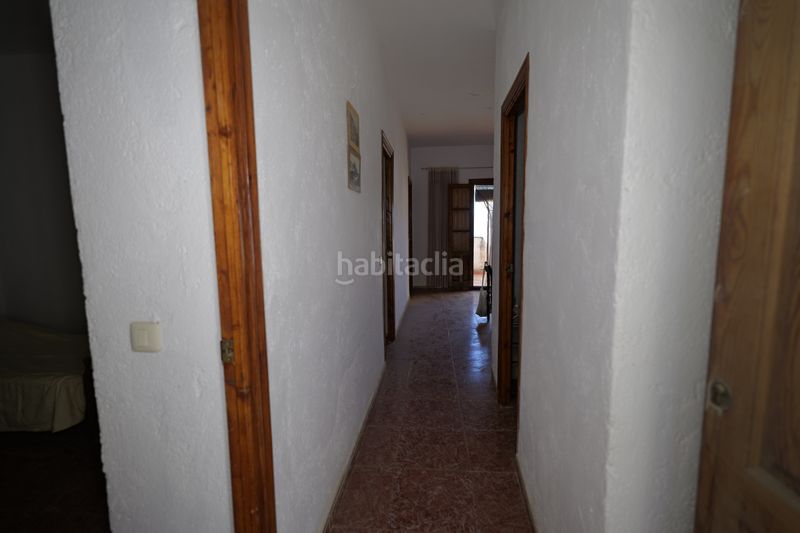 Foto b3aff848-c39f-40be-8304-a9ac218b5b61. Casa adossada a calle capitana 9 a Nevada
