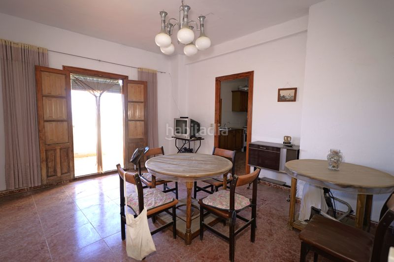 Foto ecc1214b-ce81-497e-85a5-3da56e4ea12d. Casa adossada a calle capitana 9 a Nevada