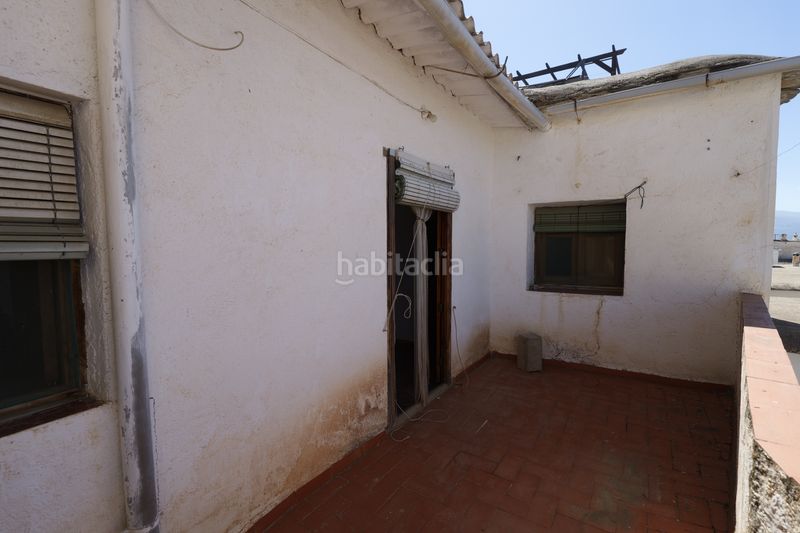 Foto faf091f7-e3b1-4984-90a2-ddc9bb1d423a. Casa adossada a calle capitana 9 a Nevada