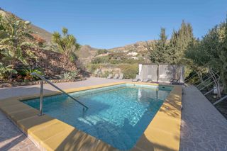 Chalet  Paraje los lópez 7. Villa a 10 km de la playa en berja