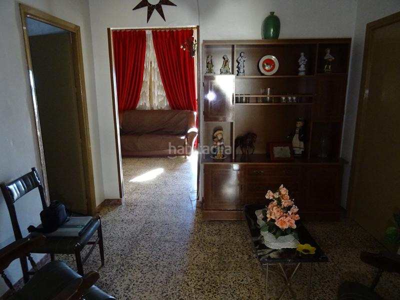 Foto 07adfc3d-b528-4354-9df6-6909b0c279ee. Casa pareada en calle fuente la higuera 23 casa pareada 4 habitaciones con terraza y patio 165 m2 en Berja