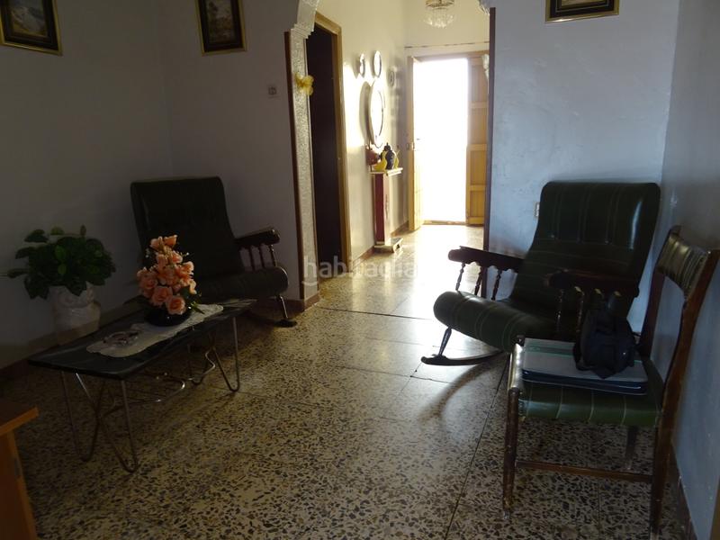 Foto 5436bd99-93a0-4981-936c-1909fc771089. Casa pareada en calle fuente la higuera 23 casa pareada 4 habitaciones con terraza y patio 165 m2 en Berja