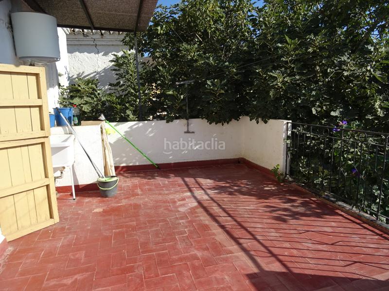 Foto 668b7667-f326-4d89-94dc-8fa4482fdce2. Casa pareada en calle fuente la higuera 23 casa pareada 4 habitaciones con terraza y patio 165 m2 en Berja