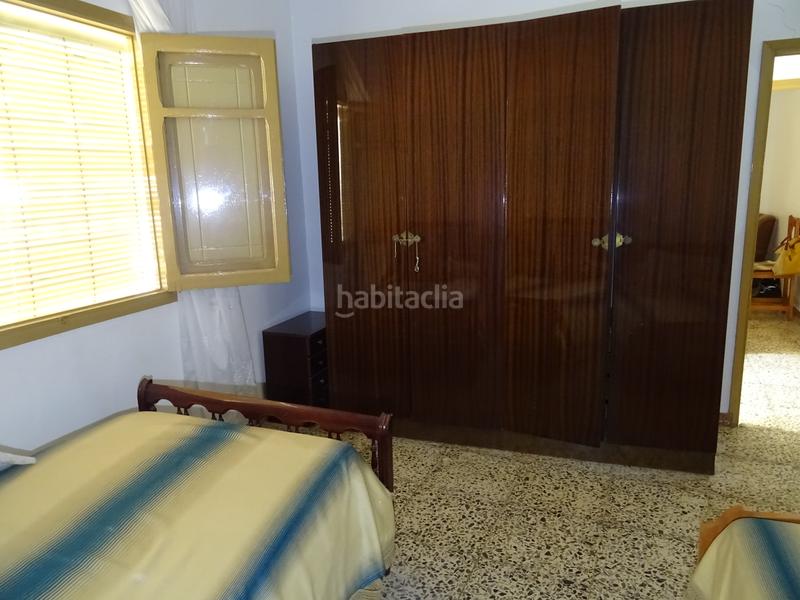Foto 68df4801-b1ee-4999-bbbb-af57e2d8a387. Casa pareada en calle fuente la higuera 23 casa pareada 4 habitaciones con terraza y patio 165 m2 en Berja