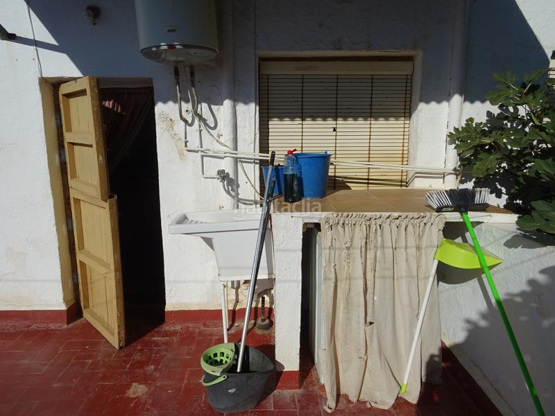 Foto b833748b-7d19-48e2-8cc0-aab72bf1f760. Casa pareada en calle fuente la higuera 23 casa pareada 4 habitaciones con terraza y patio 165 m2 en Berja