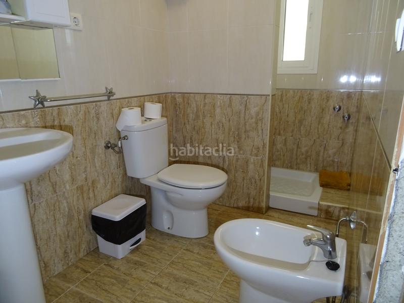 Foto c3a71fa7-ccac-48dc-b8c7-a1517542887c. Casa pareada en calle fuente la higuera 23 casa pareada 4 habitaciones con terraza y patio 165 m2 en Berja