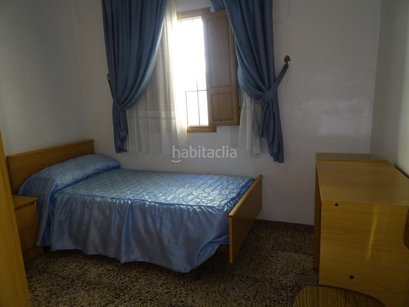 Foto ea7762f9-abf1-4ac1-8891-ad97667ddb57. Casa pareada en calle fuente la higuera 23 casa pareada 4 habitaciones con terraza y patio 165 m2 en Berja