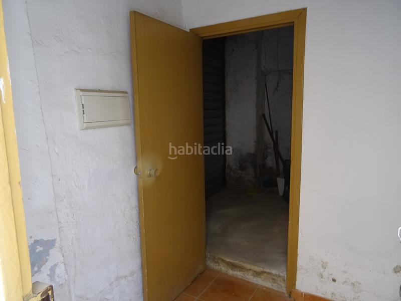 Foto dbe940f1-fe33-4b74-8fb9-ee72c245057e. Casa aparellada a calle calvario 7 a Cádiar