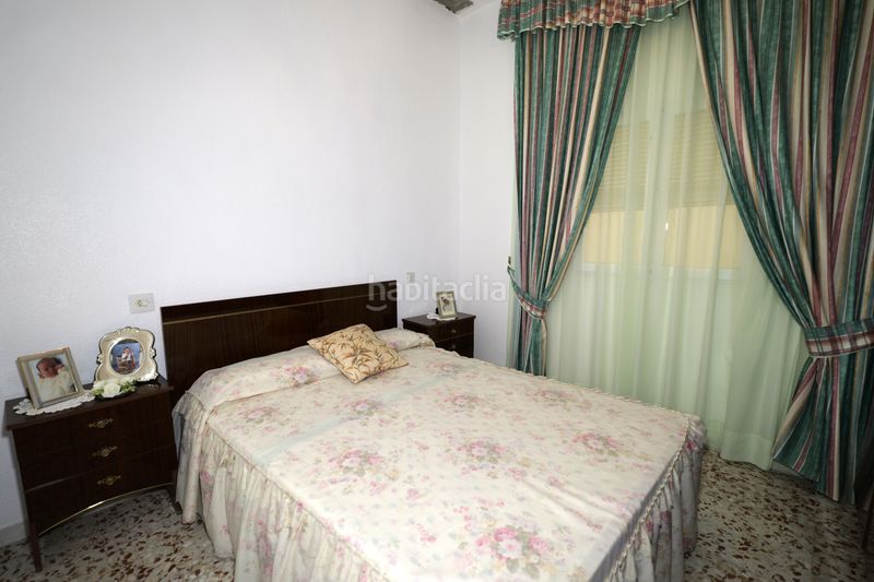 Foto cc2b5c9d-cb40-4681-9a57-e2ef7a896f60. Casa adossada a calle iglesia 2 a Nevada