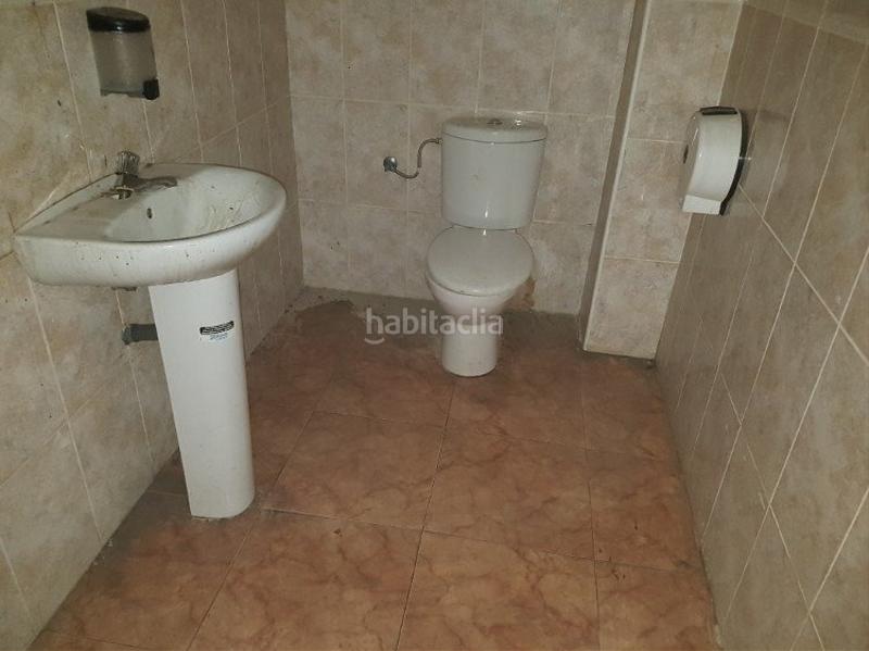 Foto 7e9cb7ce-94e8-4244-b81d-f4bd33c41883. Local comercial a Canonja (la)